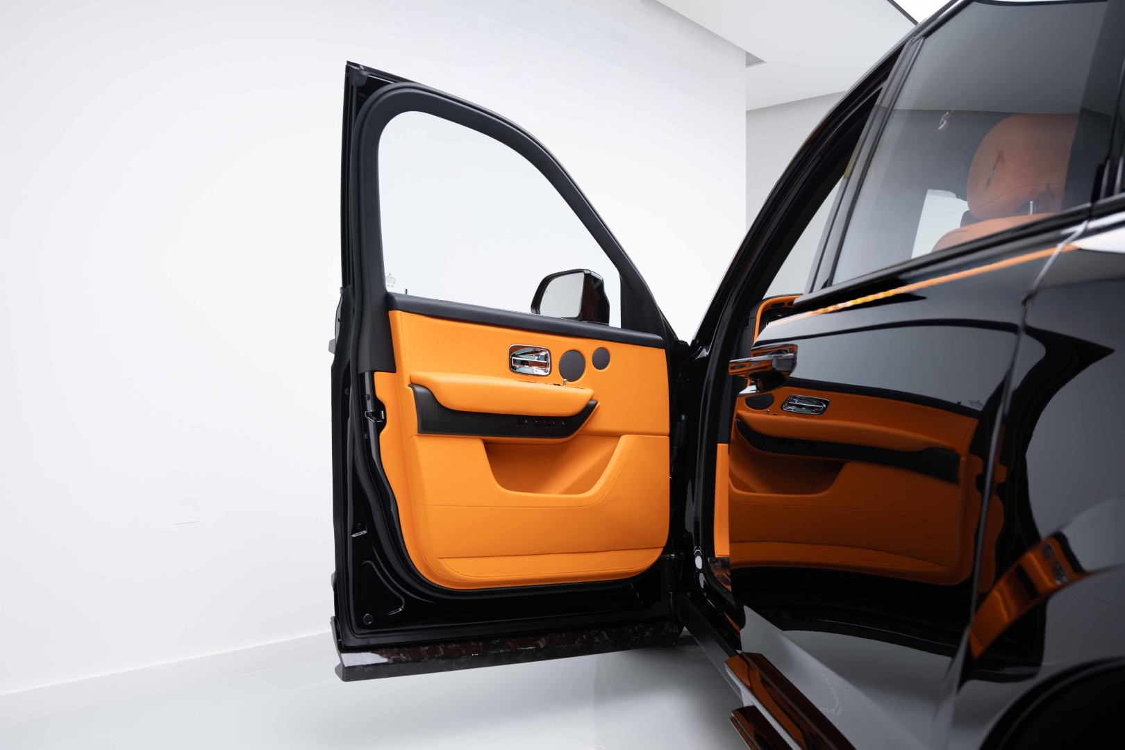 2023 ROLLS ROYCE CULLINAN BY MANSORY